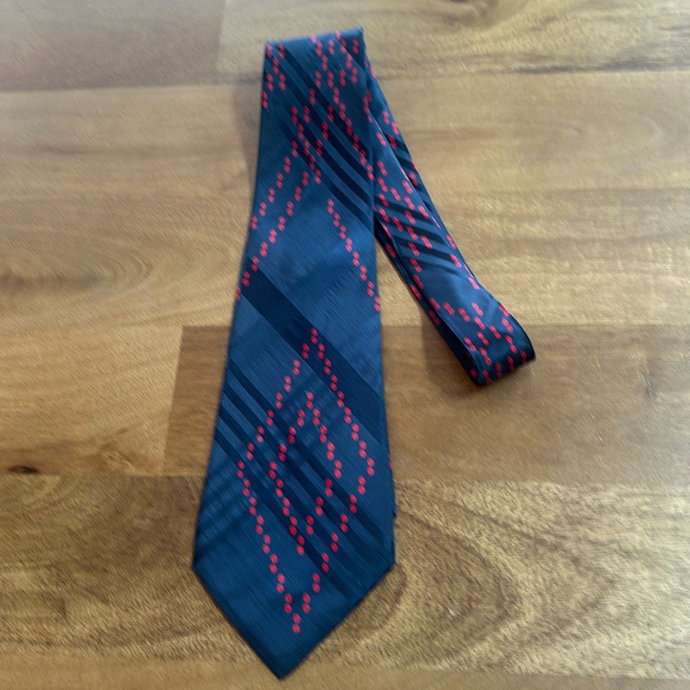 Yvves Saint Laurent Vintage Silk Tie